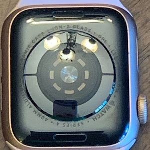 apple Accessories - Apple Watch series 4 cellular- screen cracked apple Accessories - Apple Watch series 4 cellular- screen cracked